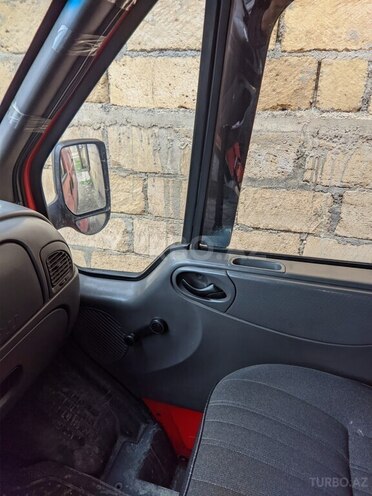 Ford Transit 2000, 500,000 km - 2.5 л - Quba