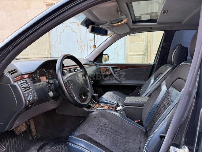Mercedes E 320 2000, 187,000 km - 3.2 l - Bakı