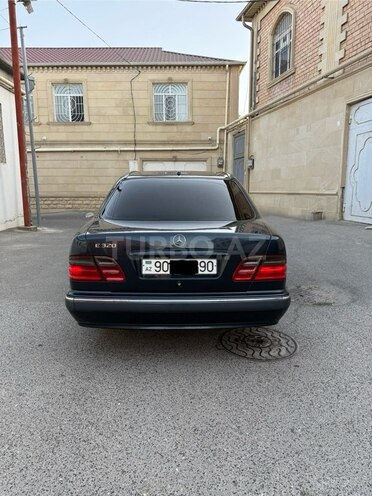Mercedes E 320 2000, 187,000 km - 3.2 l - Bakı