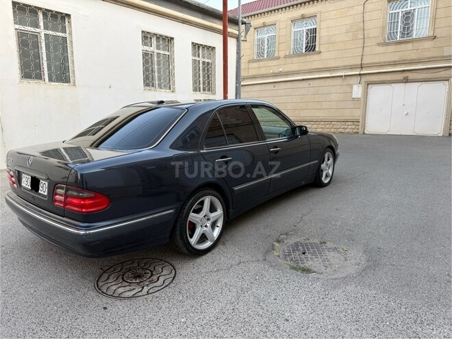 Mercedes E 320 2000, 187,000 km - 3.2 l - Bakı