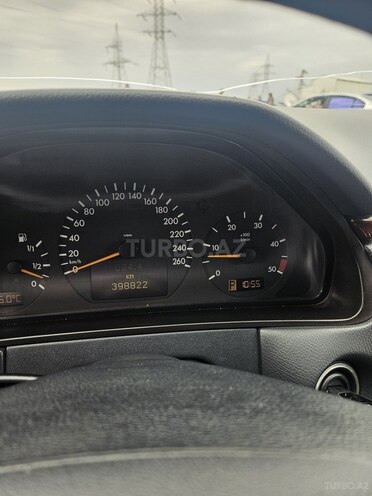 Mercedes E 270 1999, 398,900 km - 2.7 l - Sumqayıt
