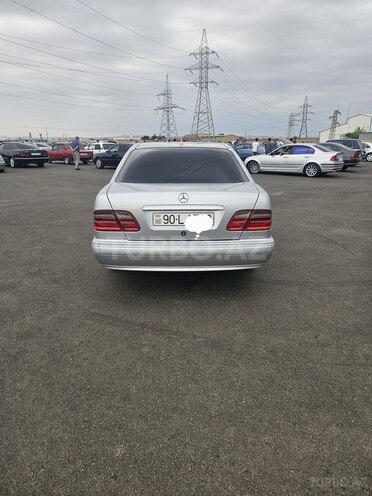Mercedes E 270 1999, 398,900 km - 2.7 l - Sumqayıt