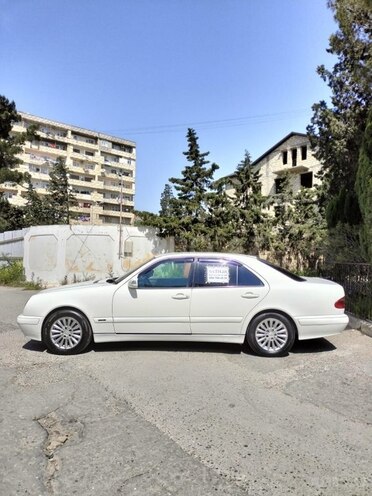 Mercedes E 220 d 2021, 420,000 km - 2.2 l - Bakı