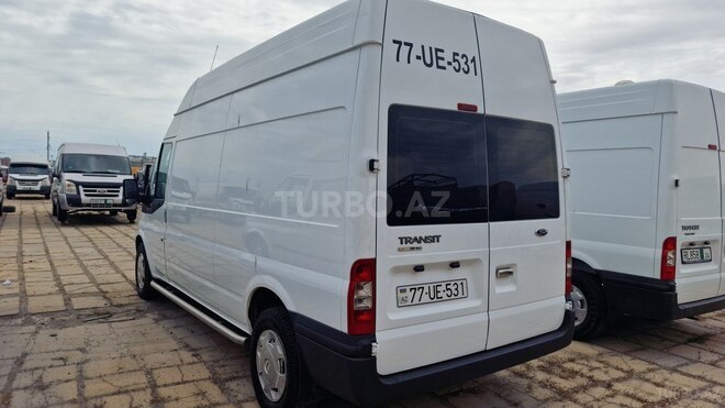Ford Transit-2