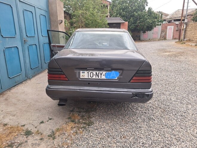 Mercedes E 220 1994, 534,235 km - 2.2 l - Bakı