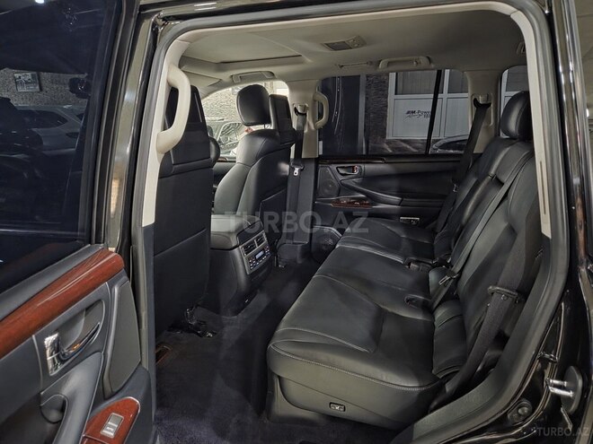 Lexus LX 570-10