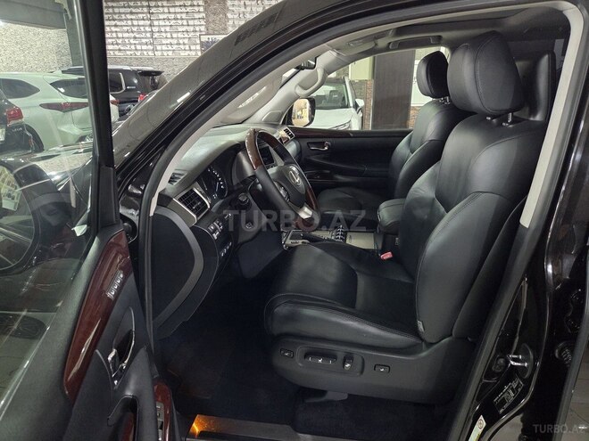 Lexus LX 570-8