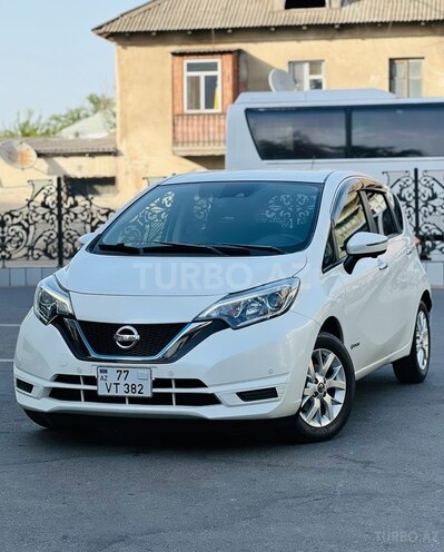 Nissan Note-1