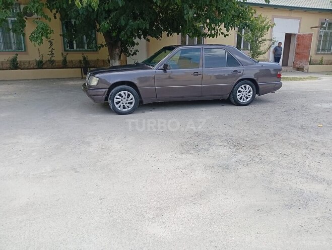 Mercedes E 220 1991, 245,127 km - 2.2 l - İmişli