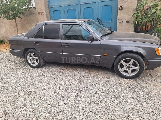 Mercedes E 220 1994, 534,235 km - 2.2 l - Bakı
