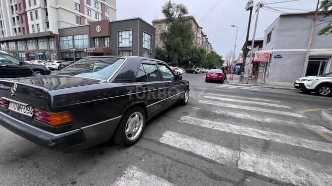 Mercedes 190 1992, 200,000 km - 2.3 л - Bakı