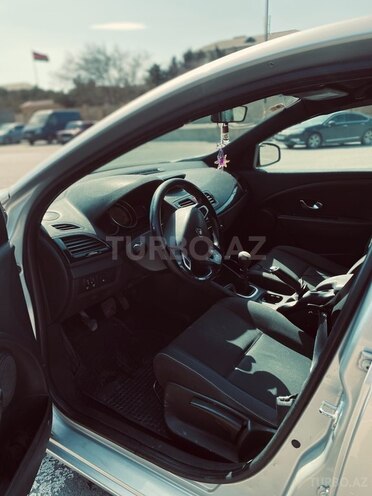Renault Megane 2011, 300,000 km - 1.5 l - Bakı