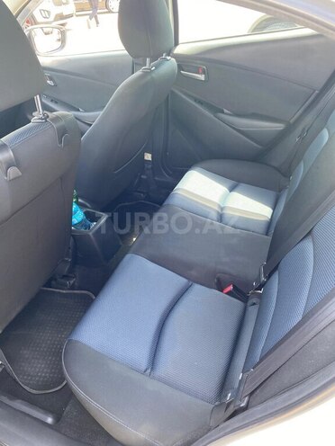 Toyota Yaris iA 2015, 233,000 km - 1.5 l - Bakı