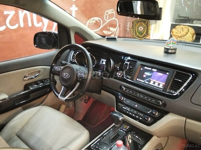 Kia Carnival 2017, 195,000 km - 2.2 l - Bakı