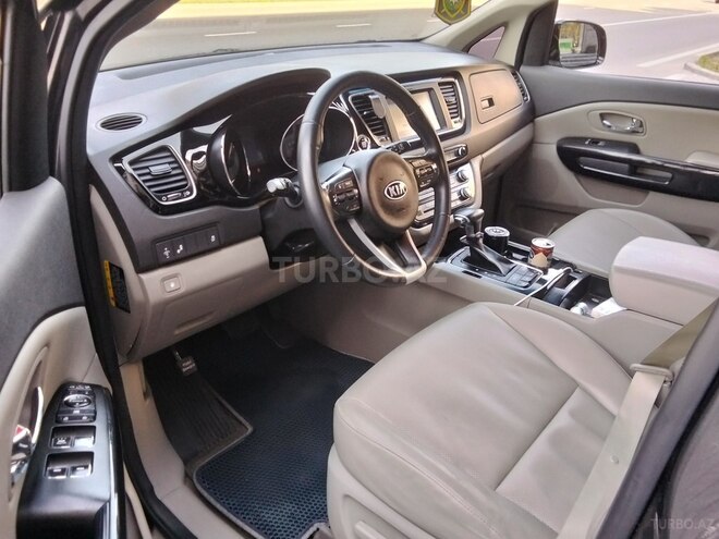 Kia Carnival 2017, 195,000 km - 2.2 l - Bakı