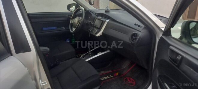 Toyota Corolla Fielder 2016, 280,000 km - 1.5 л - Bakı