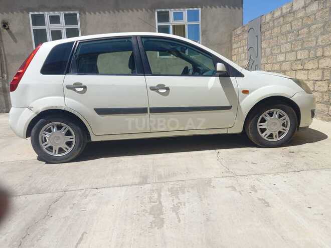 Ford Fiesta 2006, 135,000 km - 1.4 л - Bakı