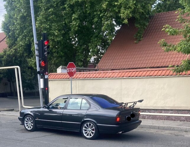 BMW 520 1992, 360,000 km - 2.0 l - Şəmkir