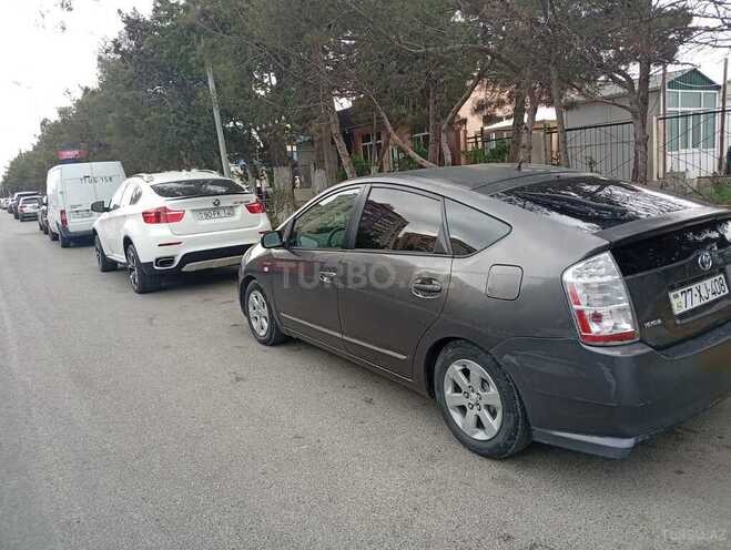 Toyota Prius-6