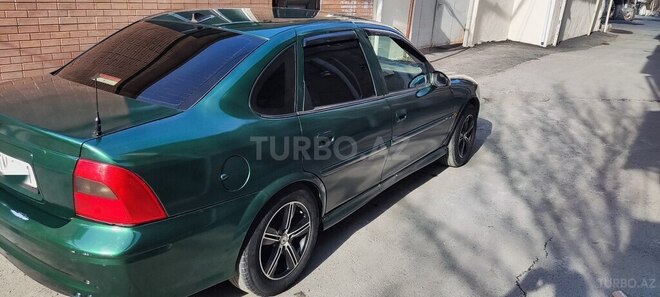 Opel Vectra 1996, 350,000 km - 1.8 l - Şəki