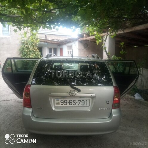Toyota Corolla 2006, 300,000 km - 1.4 l - Qusar