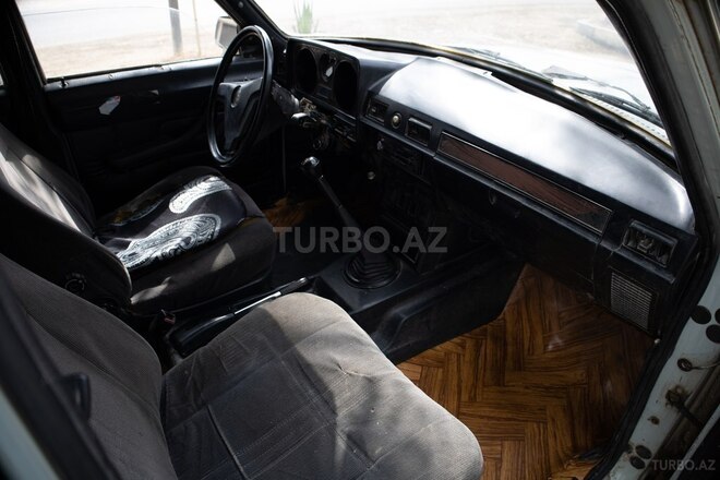 GAZ 31029 1994, 250,000 km - 2.4 l - Salyan