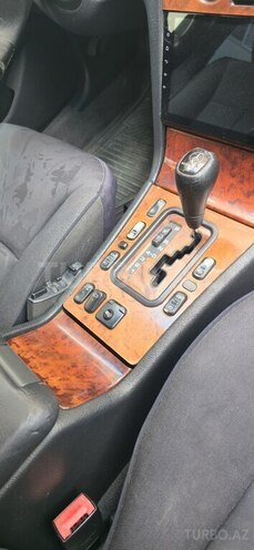 Mercedes E 240 1998, 285,000 km - 2.4 l - Bakı