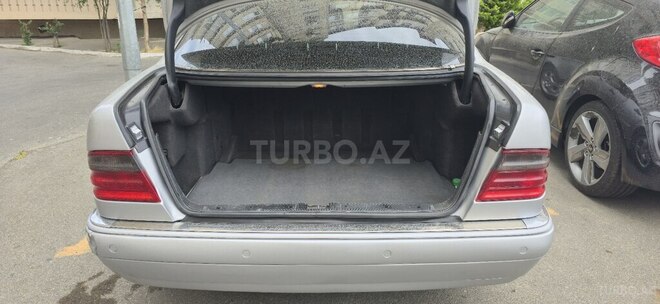 Mercedes E 240 1998, 285,000 km - 2.4 l - Bakı
