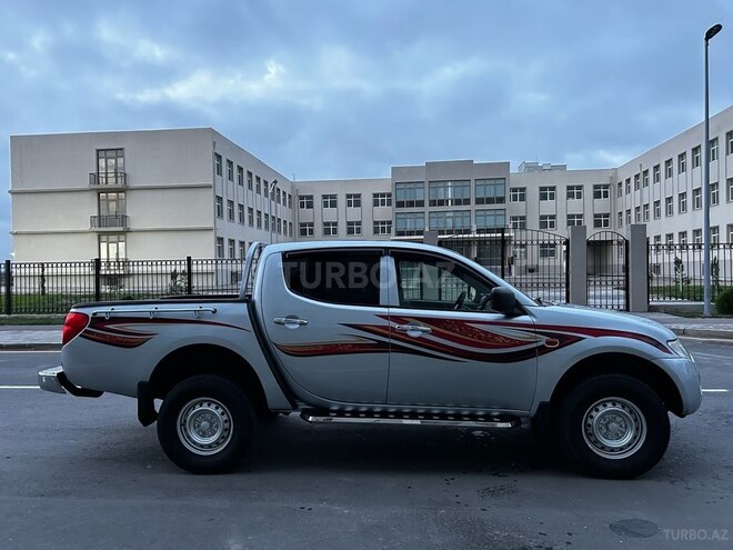 Mitsubishi L200 2007, 100,000 km - 2.5 л - Bakı