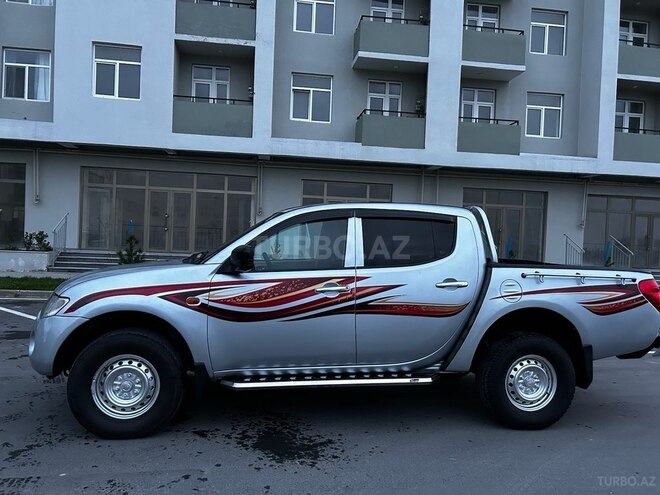 Mitsubishi L200 2007, 100,000 km - 2.5 л - Bakı