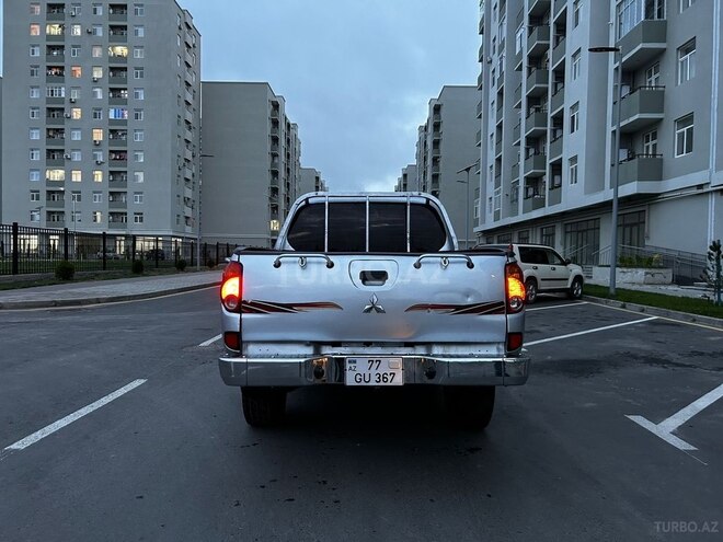 Mitsubishi L200 2007, 100,000 km - 2.5 л - Bakı