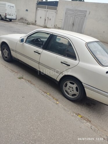 Mercedes C 220 1995, 349,000 km - 2.2 л - Bakı