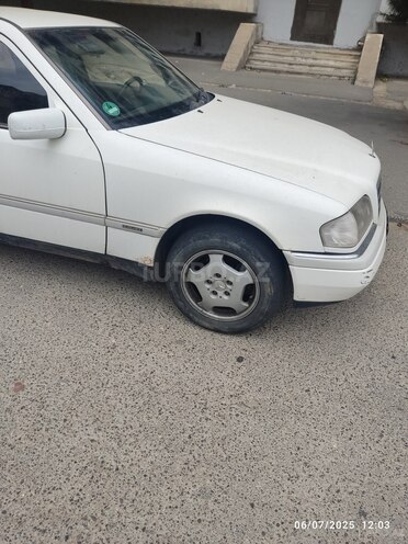 Mercedes C 220 1995, 349,000 km - 2.2 л - Bakı