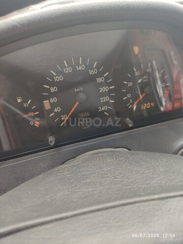 Mercedes C 220 1995, 349,000 km - 2.2 л - Bakı