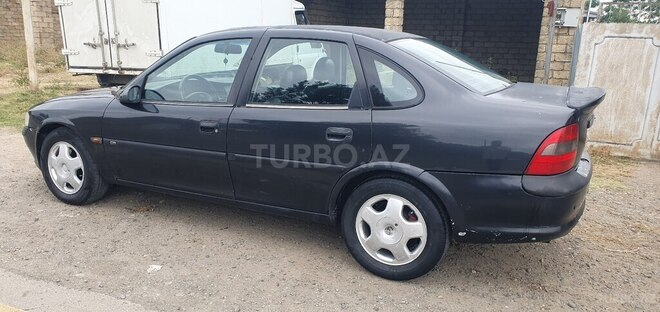 Opel Vectra 1996, 406,000 km - 2.0 l - Astara