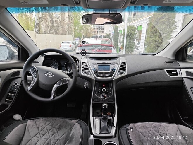 Hyundai Elantra 2015, 223,699 km - 1.8 л - Bakı