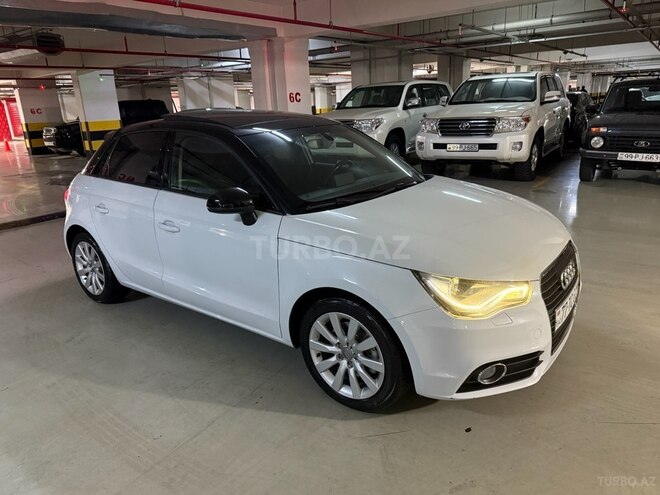 Audi A1 2014, 106,000 km - 1.4 l - Bakı