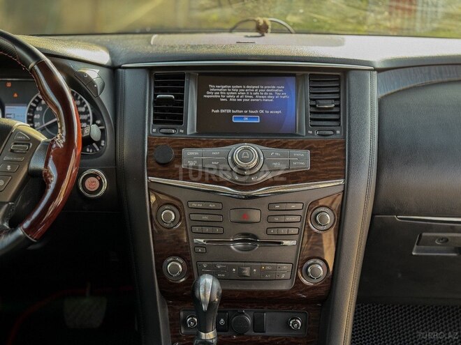 Nissan Patrol 2011, 211,000 km - 5.6 l - Bakı