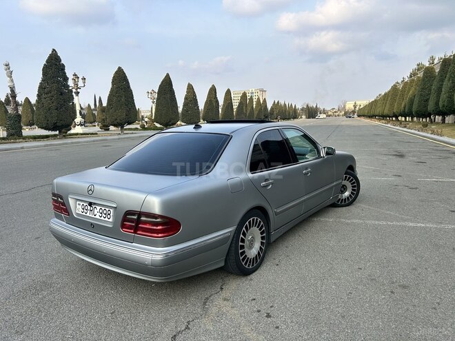 Mercedes E 240 2001, 315,000 km - 2.4 l - Gəncə