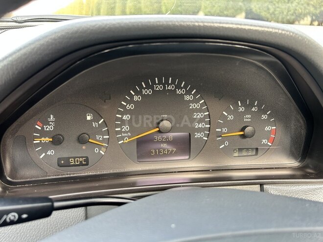Mercedes E 240 2001, 315,000 km - 2.4 l - Gəncə