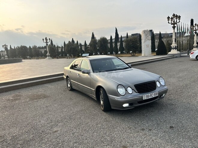 Mercedes E 240 2001, 315,000 km - 2.4 l - Gəncə