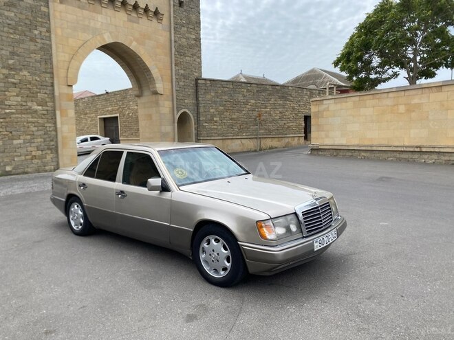 Mercedes E 250 1993, 770,021 km - 2.5 l - Bakı