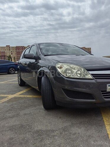 Opel Astra 2009, 329,552 km - 1.7 l - Bakı