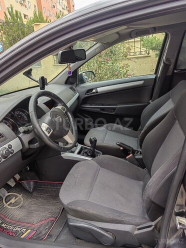 Opel Astra 2009, 329,552 km - 1.7 l - Bakı