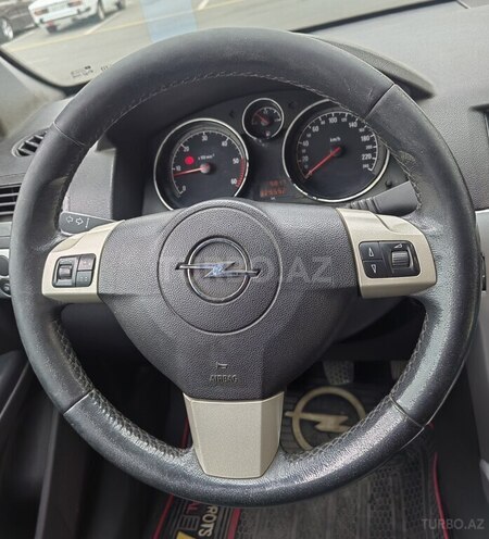 Opel Astra 2009, 329,552 km - 1.7 l - Bakı