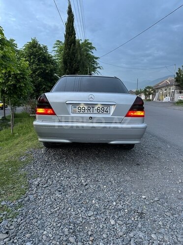 Mercedes C 220 d 2000, 330,000 km - 2.2 л - Zaqatala