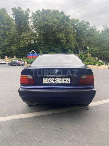 BMW 318 1993, 350,000 km - 1.8 l - Zaqatala
