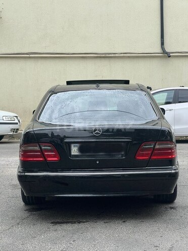 Mercedes E 270 2001, 207,841 km - 2.7 l - Bakı