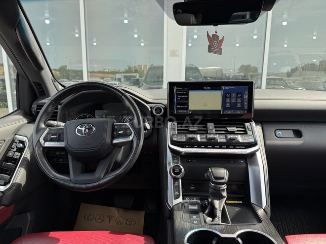 Toyota Land Cruiser-16