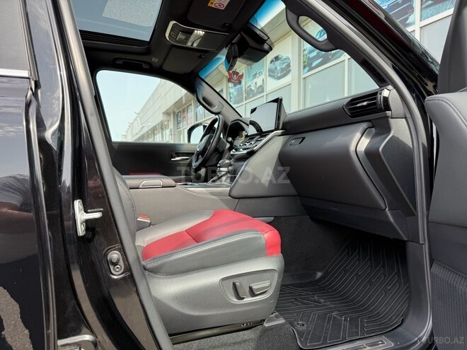 Toyota Land Cruiser-13